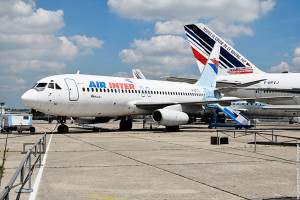 Avion Dassault Mercure sur le tarmac