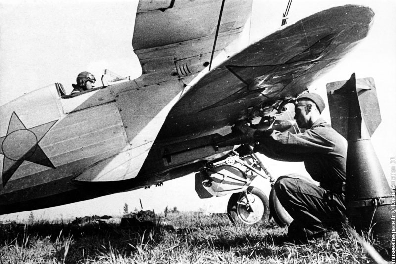 Avion Polikarpov I-153 Tchaïka