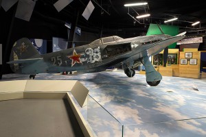 Yak 3 dans le Hall Normandie - Niemen