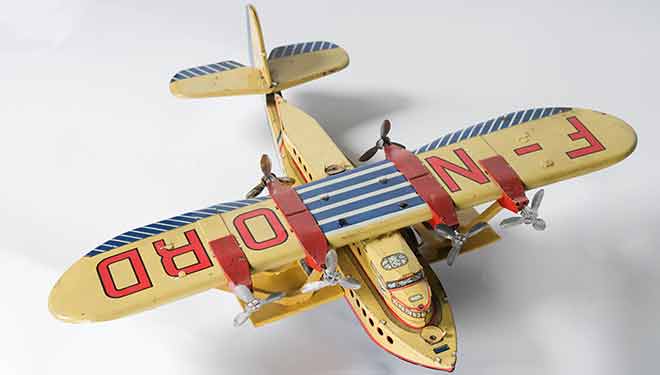 Objet du mois : Hydravion-jouet lieutenant de Vaisseau Paris