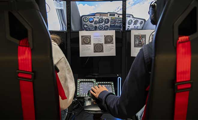 Plongez dans l’univers du pilotage au musée de l'Air et de l'Espace !