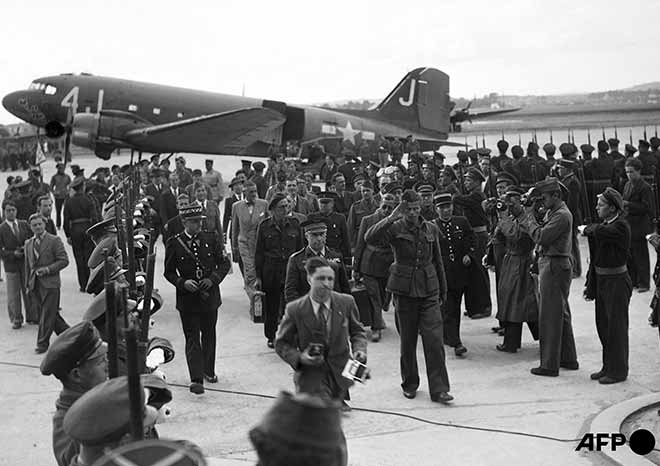 1945, Le Bourget – Retours de guerre