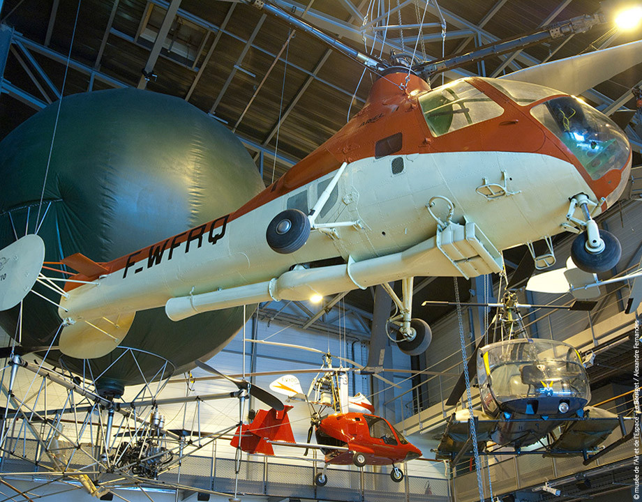 Hall des hélicoptères - Musée de l'Air et de l'Espace